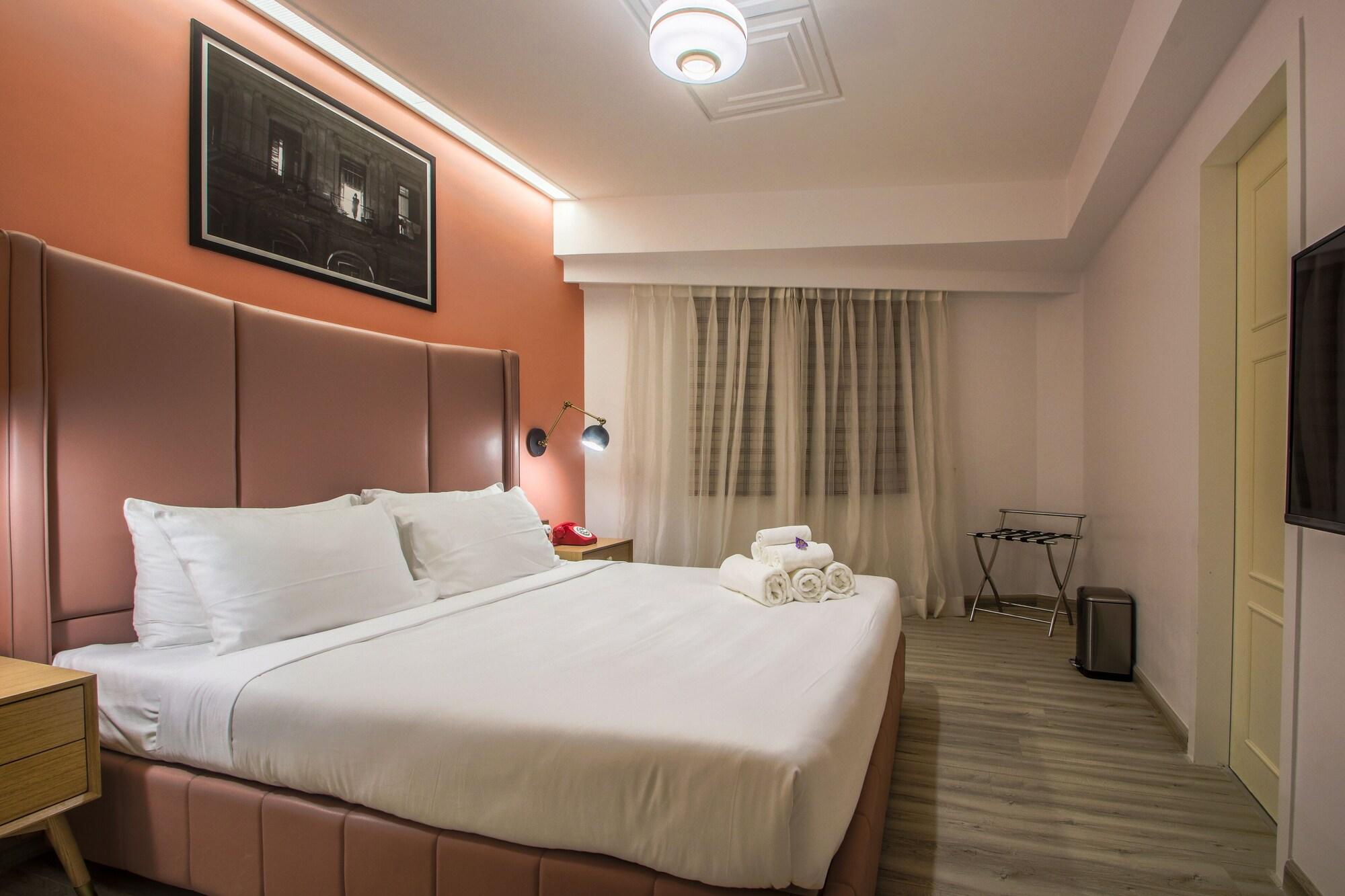 T24 Retro Hotel Mumbai Bagian luar foto
