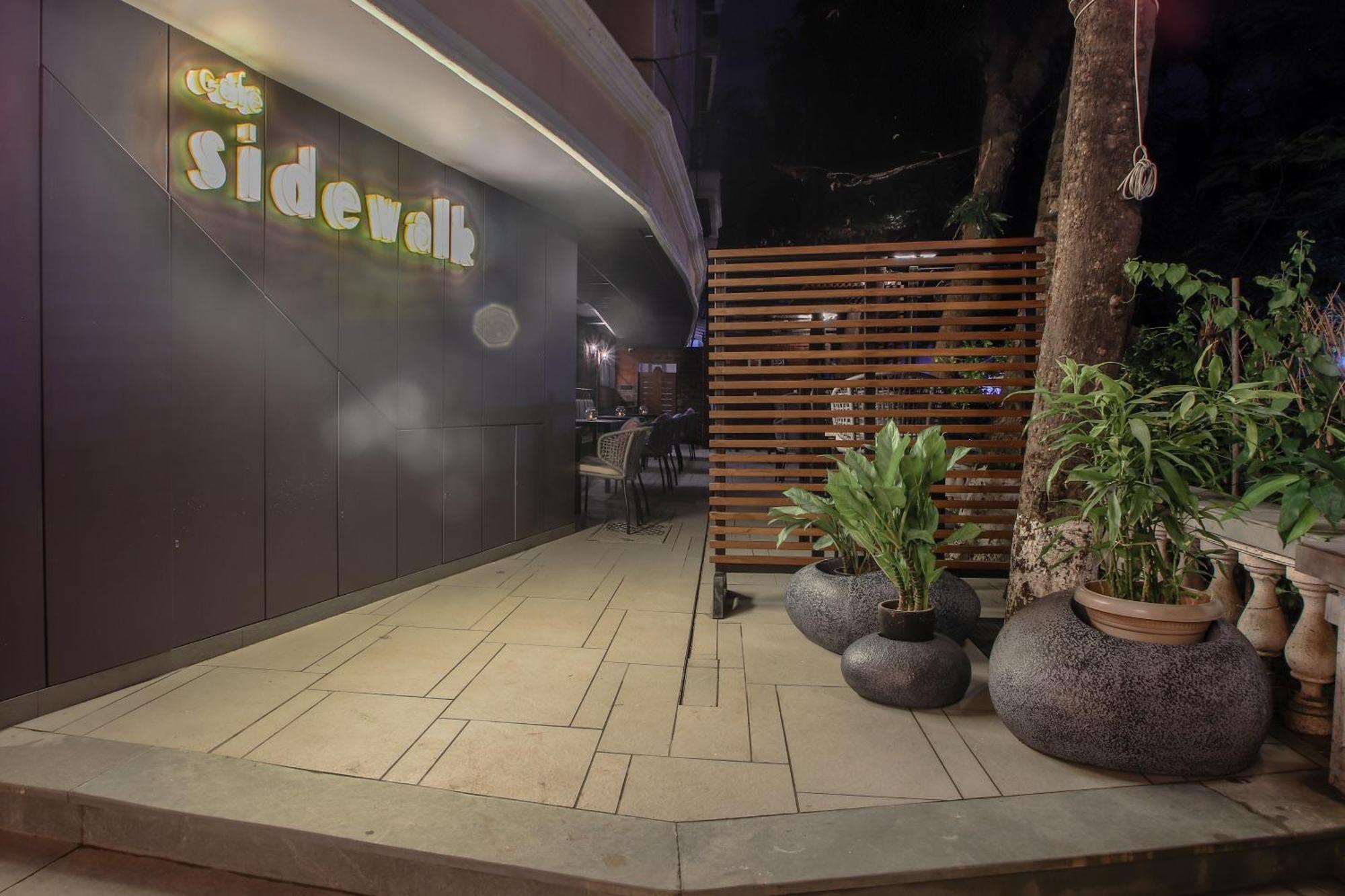 T24 Retro Hotel Mumbai Bagian luar foto
