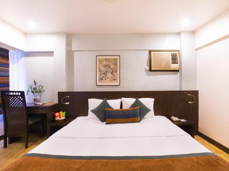 T24 Retro Hotel Mumbai Bagian luar foto